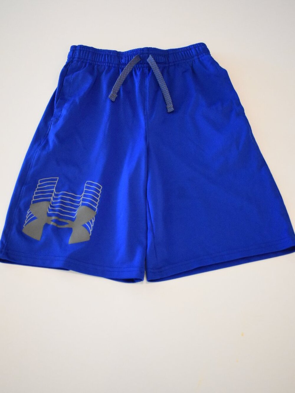 Under Armour HeatGear Youth Medium Blue Athletic Shorts Loose Fit Basketball Gym